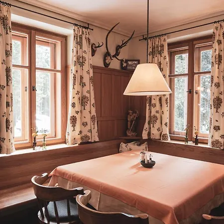 Bio Feistererhof - Gästehaus - Charmant Natürlich Seit 1448 Gasthof